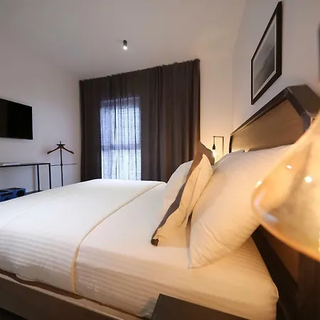 Luxury Iadera 아파트